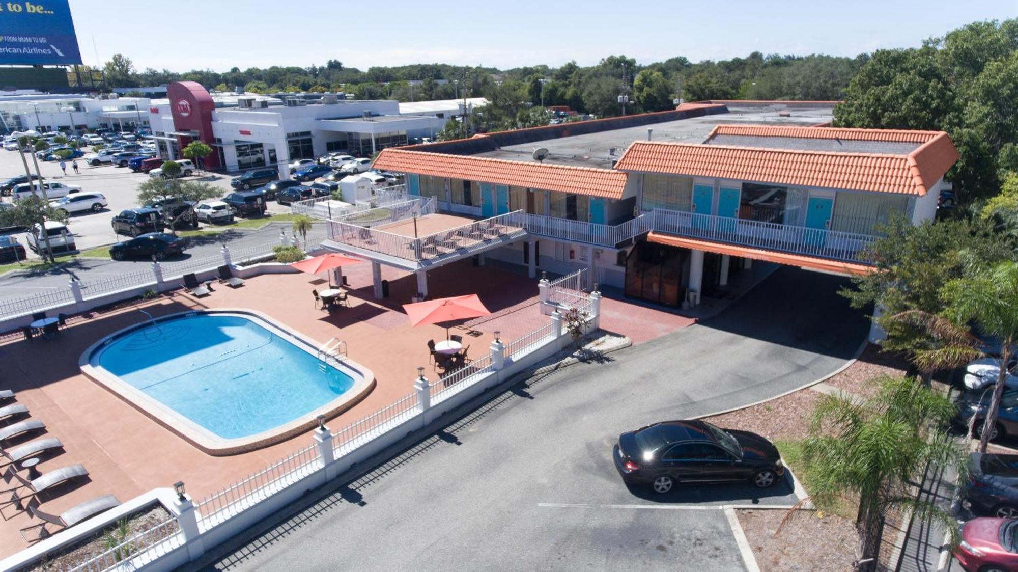 Howard Johnson By Wyndham Clearwater - Dunedin Dış mekan fotoğraf