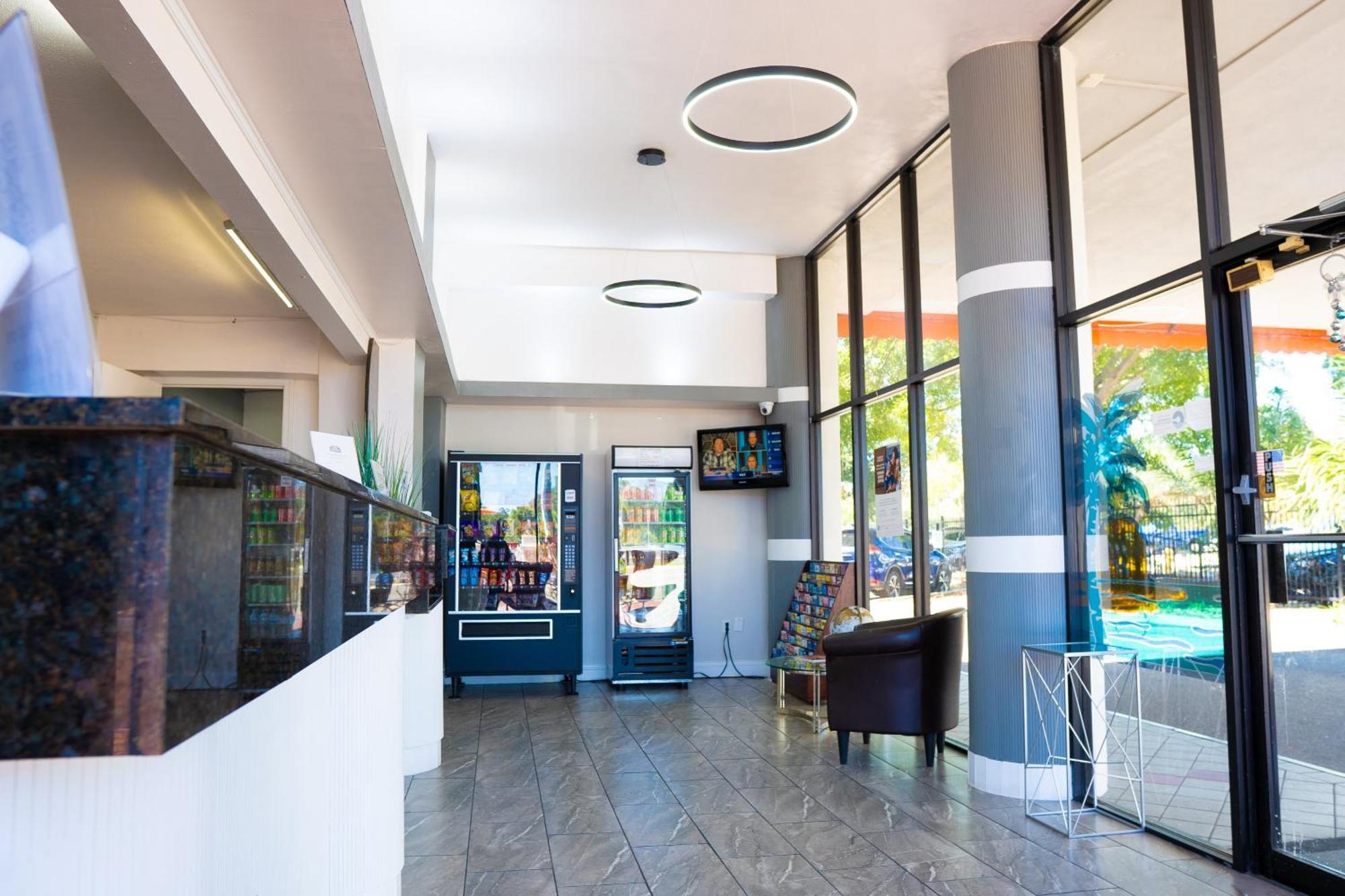 Howard Johnson By Wyndham Clearwater - Dunedin Dış mekan fotoğraf
