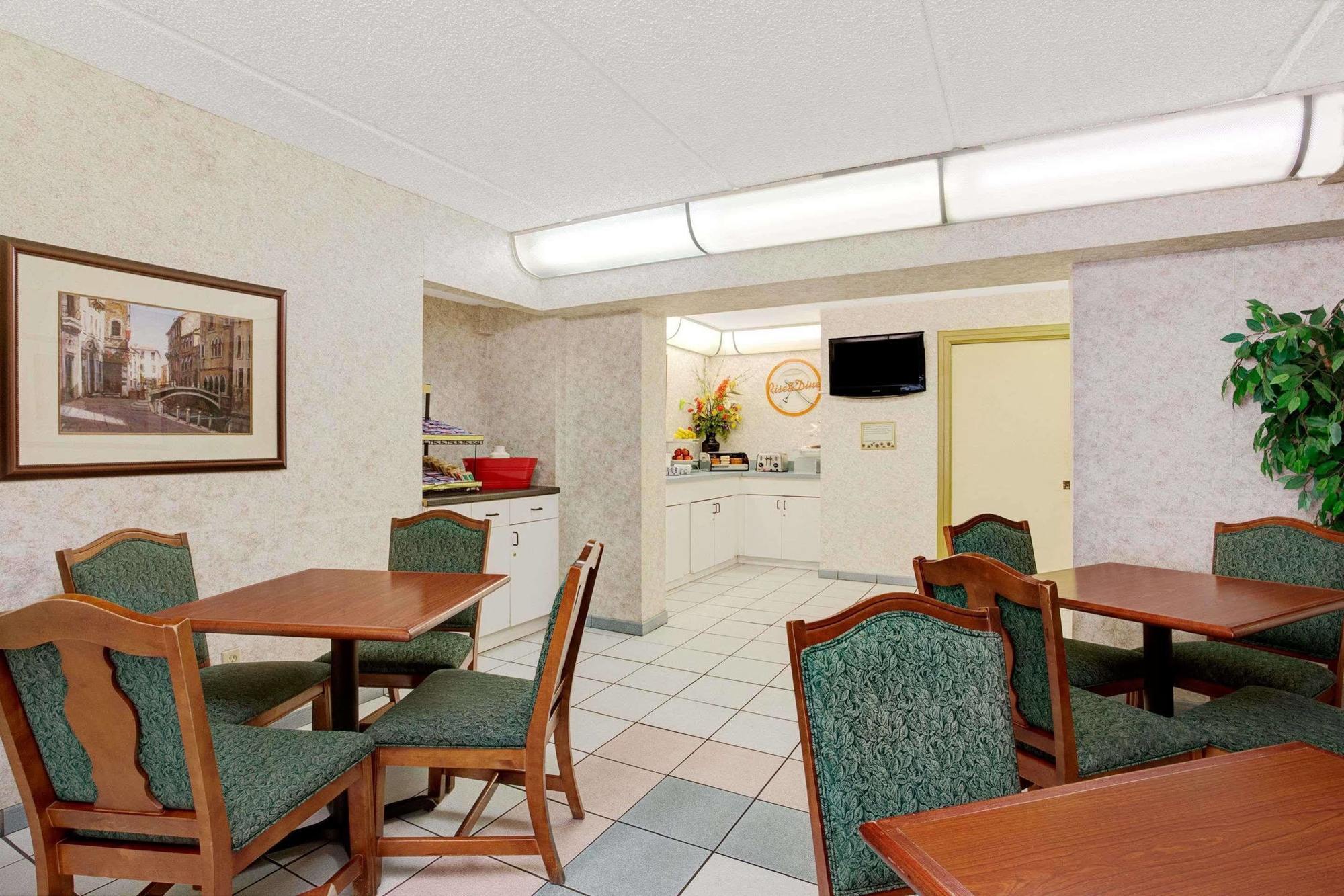 Howard Johnson By Wyndham Clearwater - Dunedin Dış mekan fotoğraf